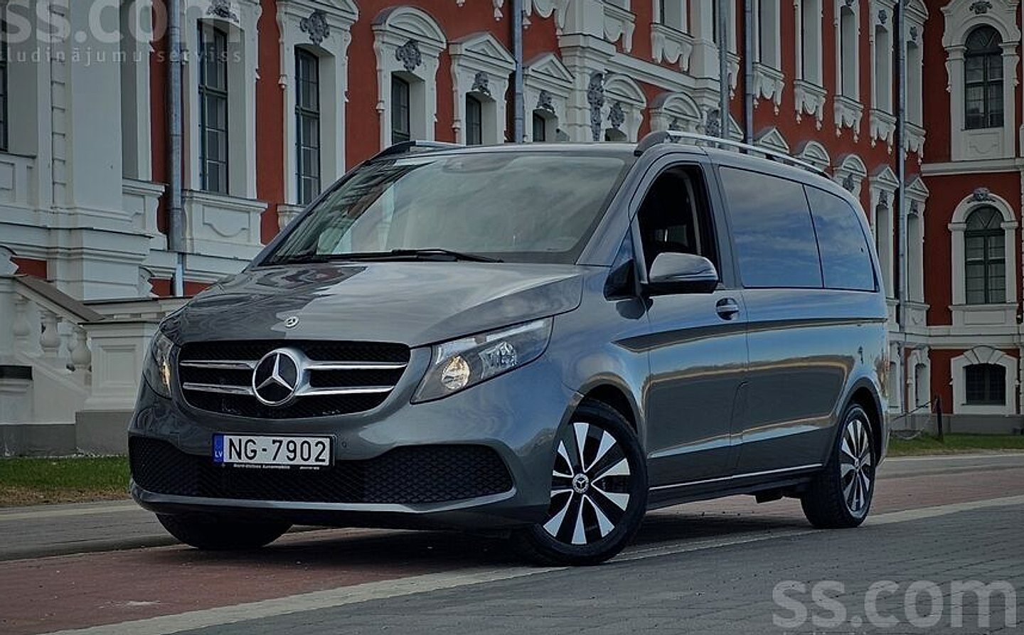 Mercedes-Benz V220 — foto 3