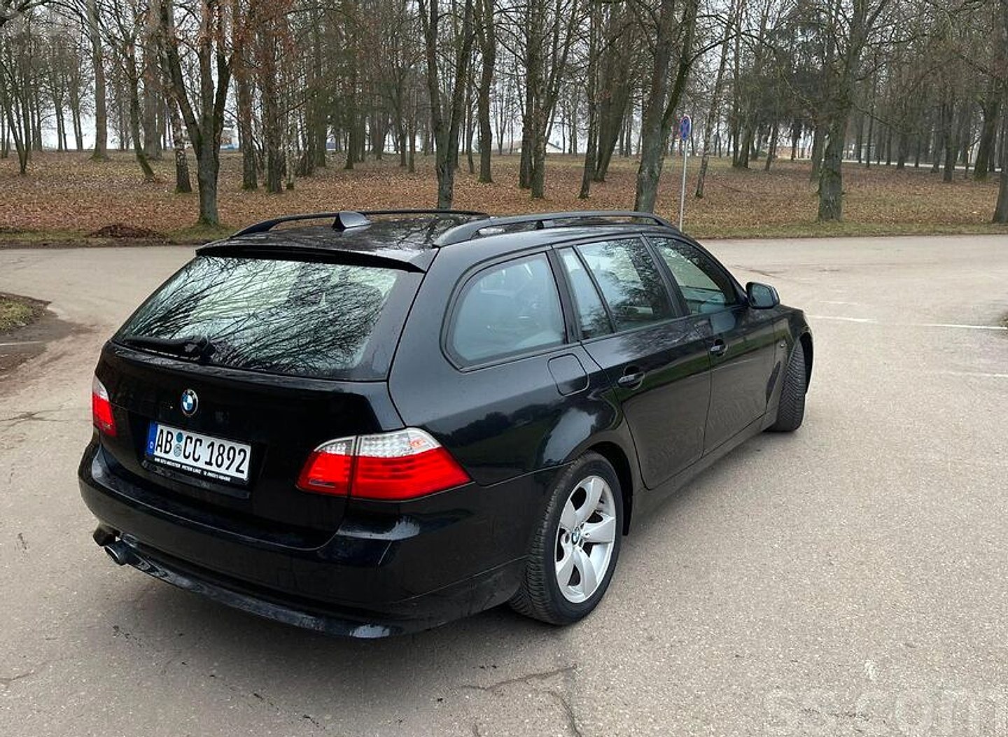 BMW 520 — foto 2