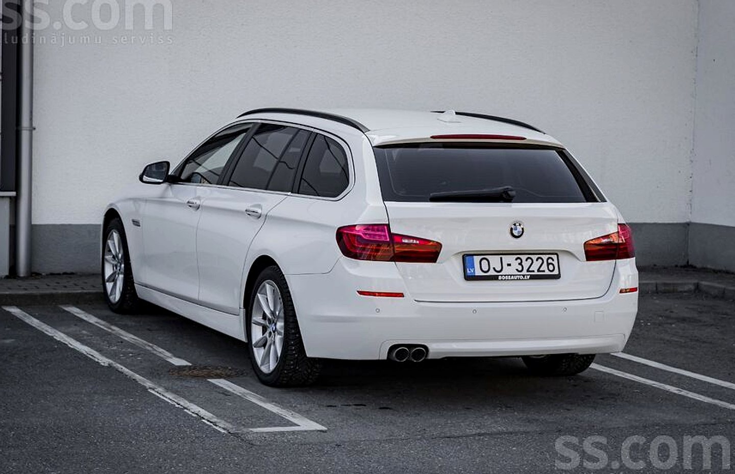BMW 520 — foto 6