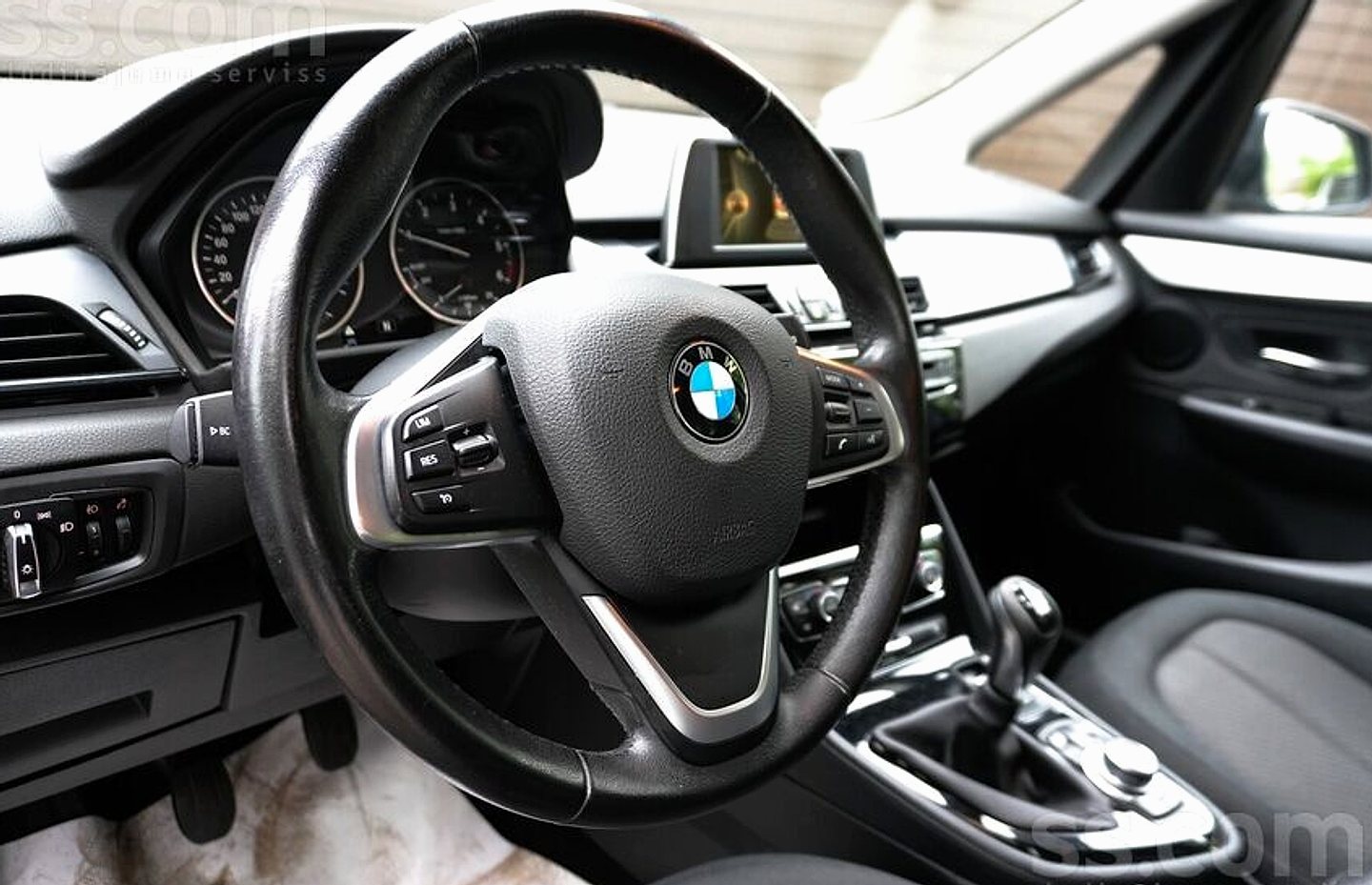 BMW 216 — foto 6