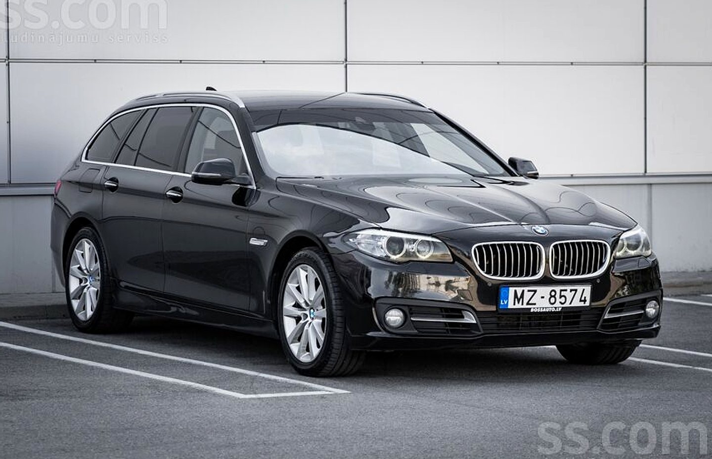 BMW 520 — foto 3