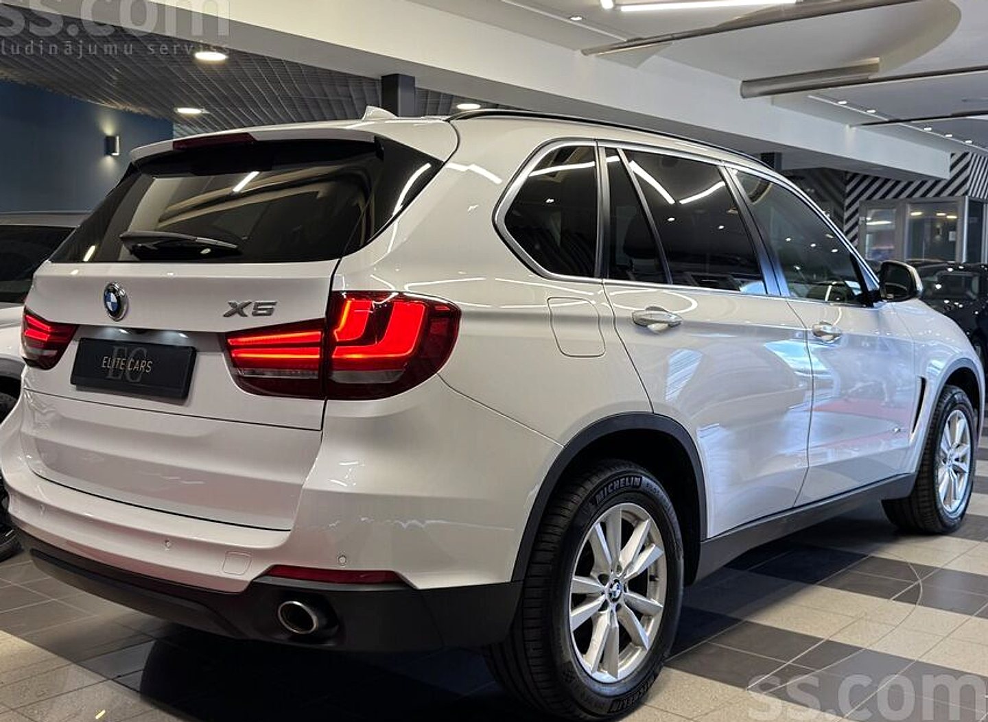 BMW X5 — foto 6