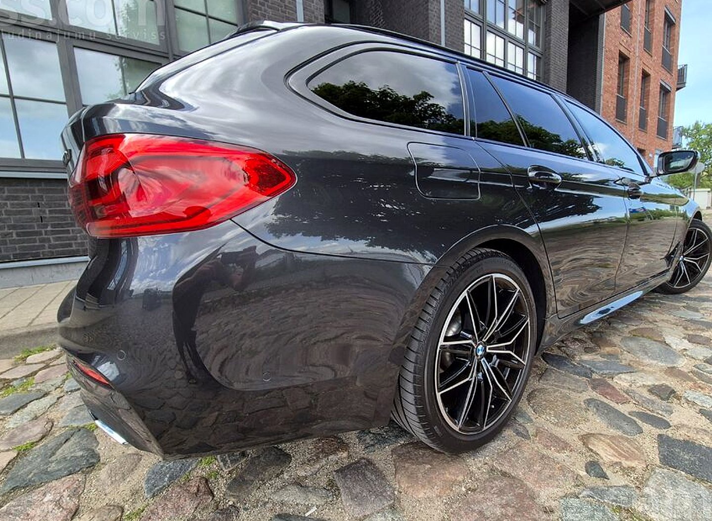 BMW 520 — foto 2