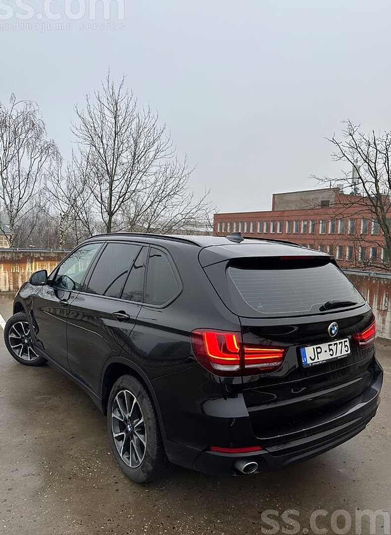 BMW X5 — foto 4