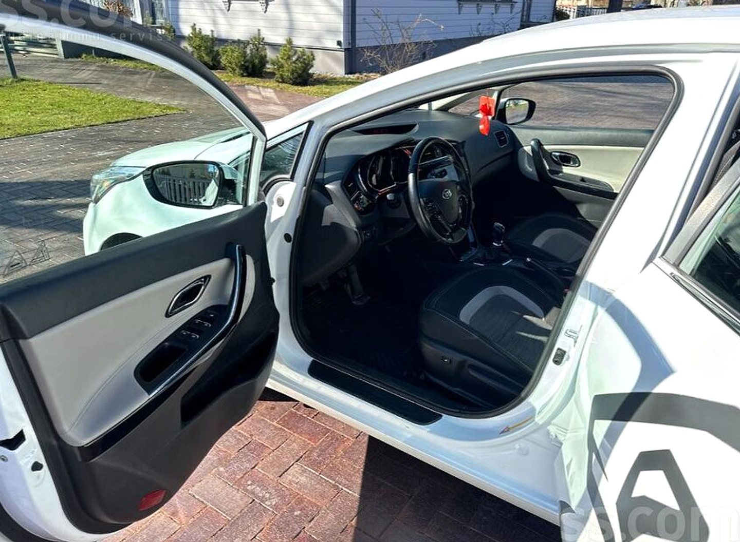 Kia Ceed — foto 4