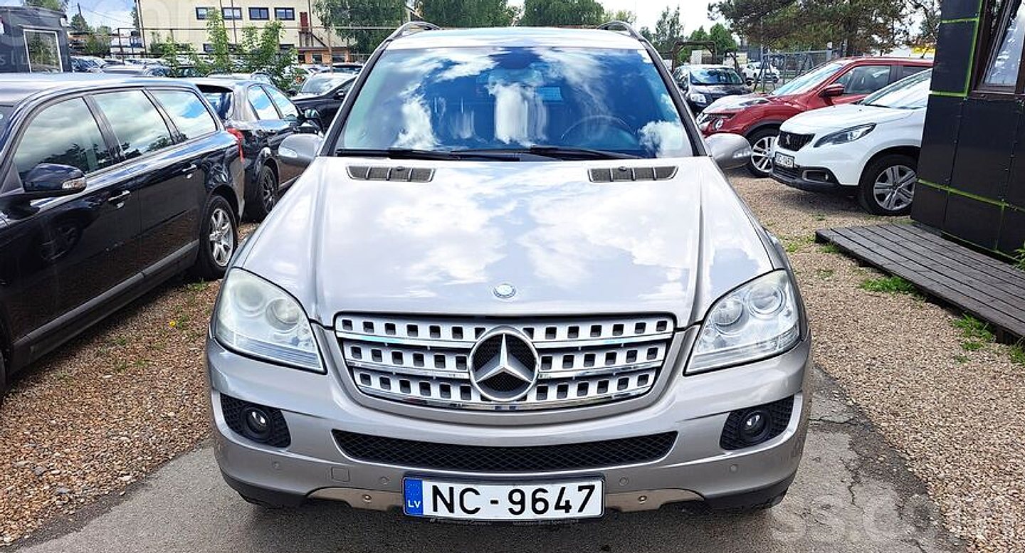 Mercedes-Benz ML280 — foto 5