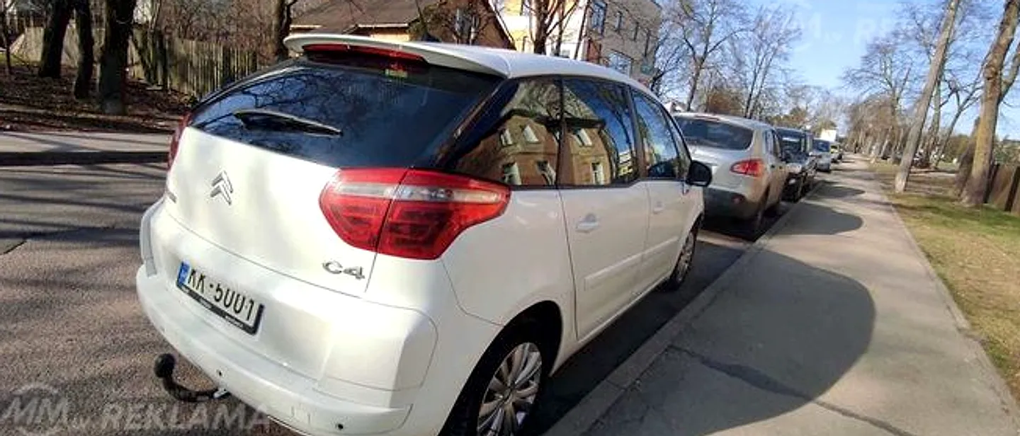 Citroën C4, 2009. gads