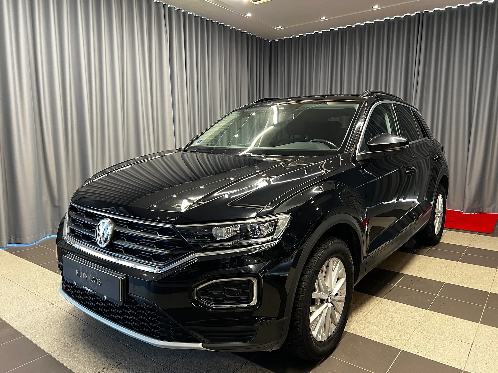 Volkswagen T-Roc, 2018. gads