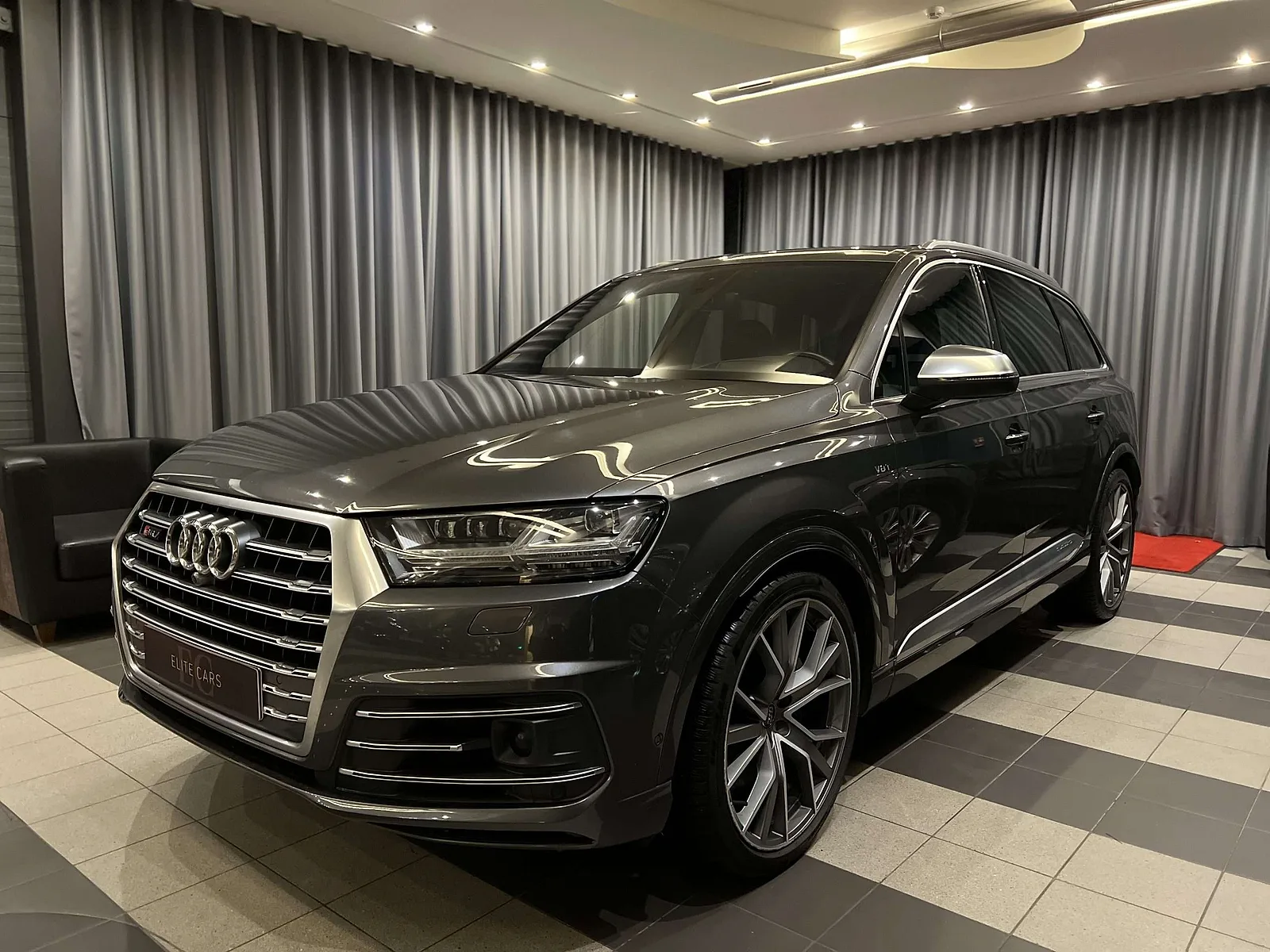 Audi SQ7 S Line, 2018. gads