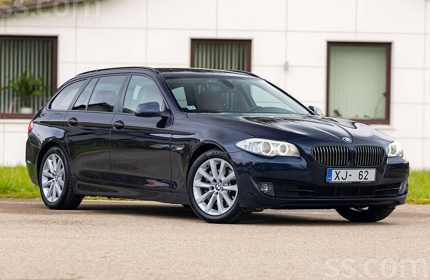 BMW 525 — foto 2