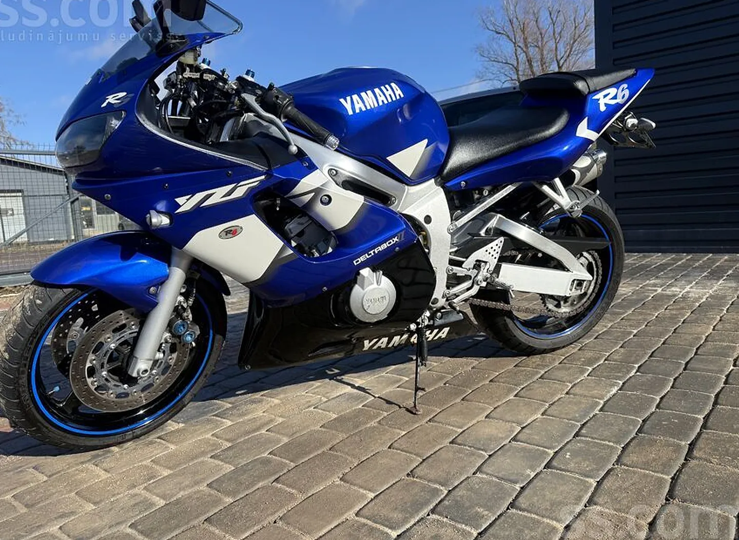 Yamaha R6