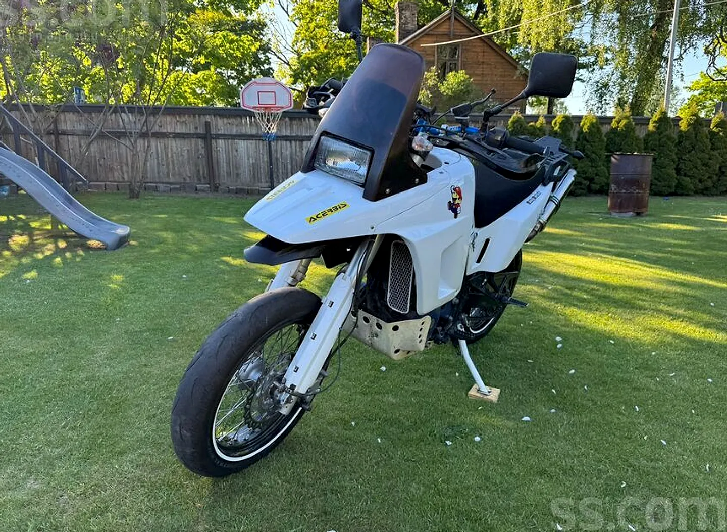 Suzuki Dr800, 1991. gads