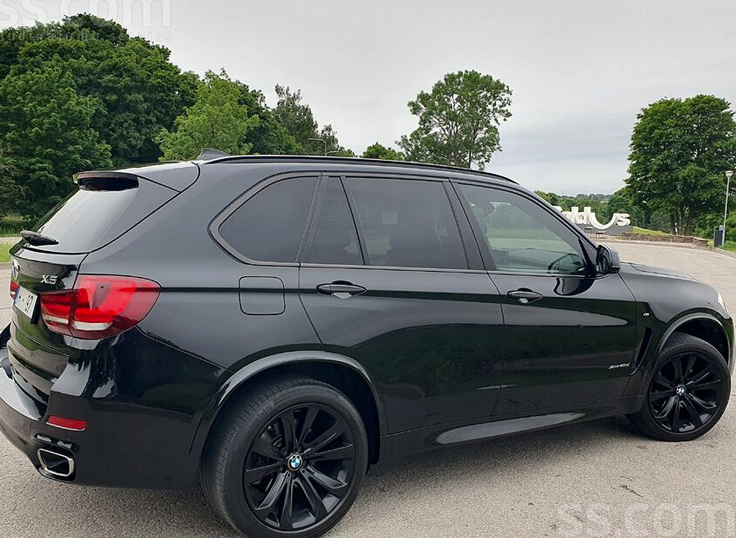 BMW X5 — foto 2