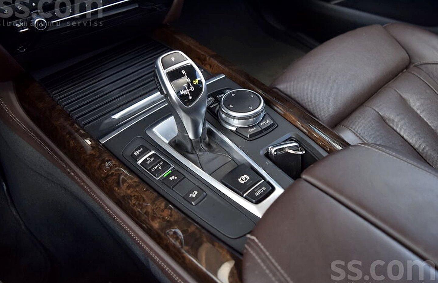 BMW X5 — foto 5
