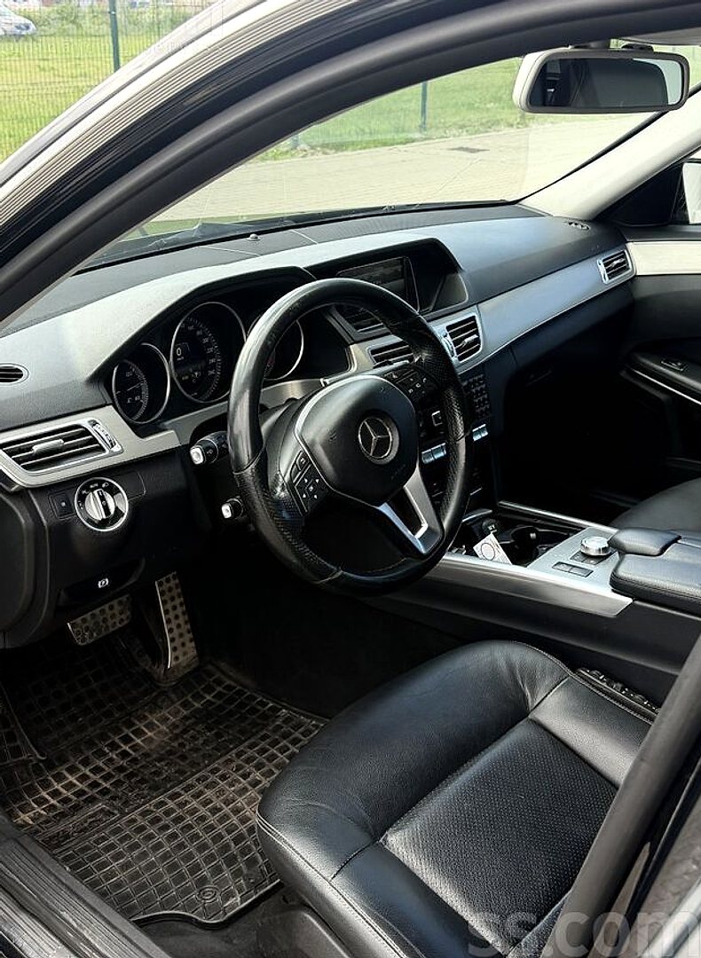 Mercedes-Benz E200 — foto 5