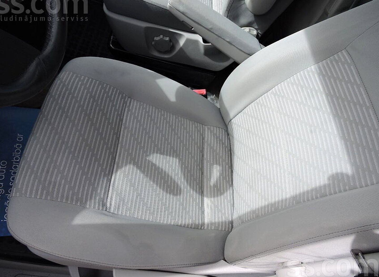 Volkswagen Multivan — foto 6