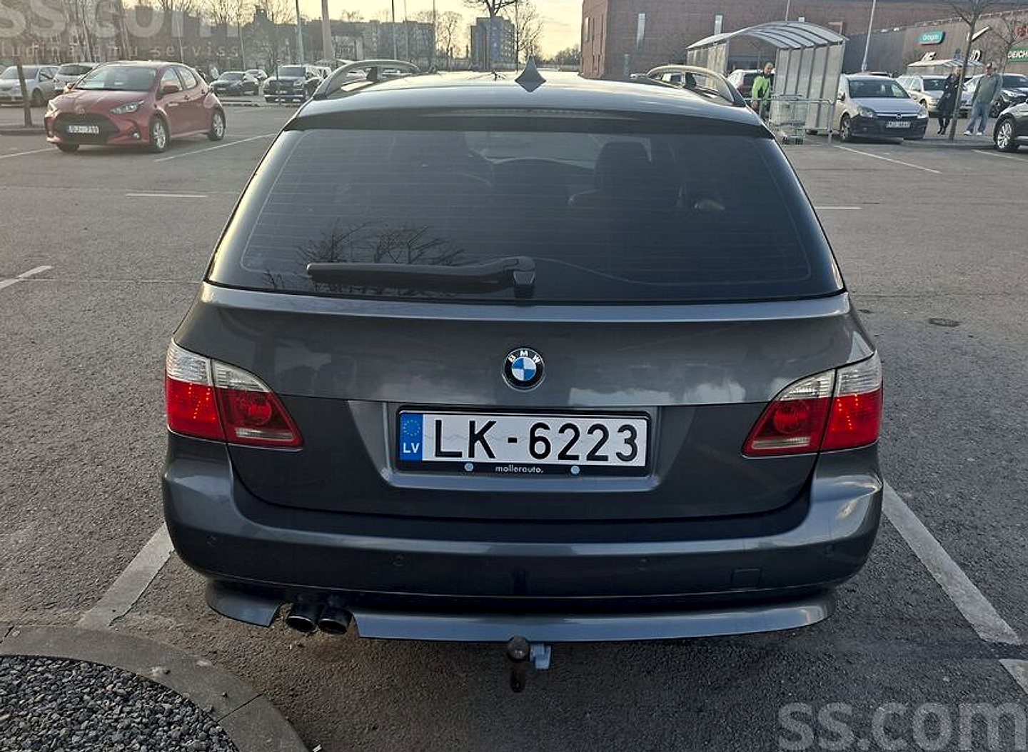 BMW 525 — foto 5