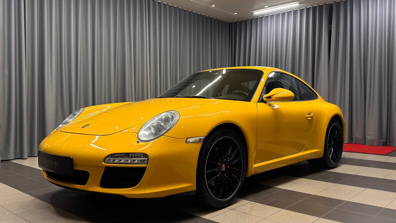 Porsche Carrera 911, 2011. gads