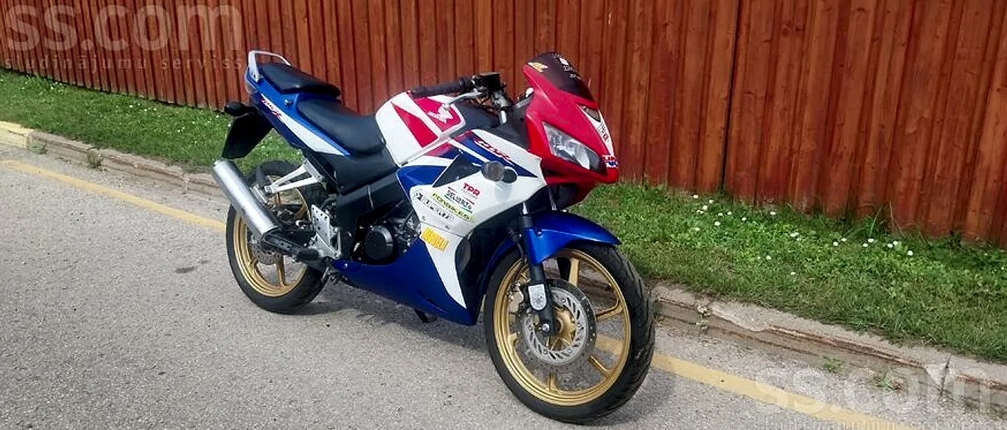 Honda Cbr125R, 2009. gads