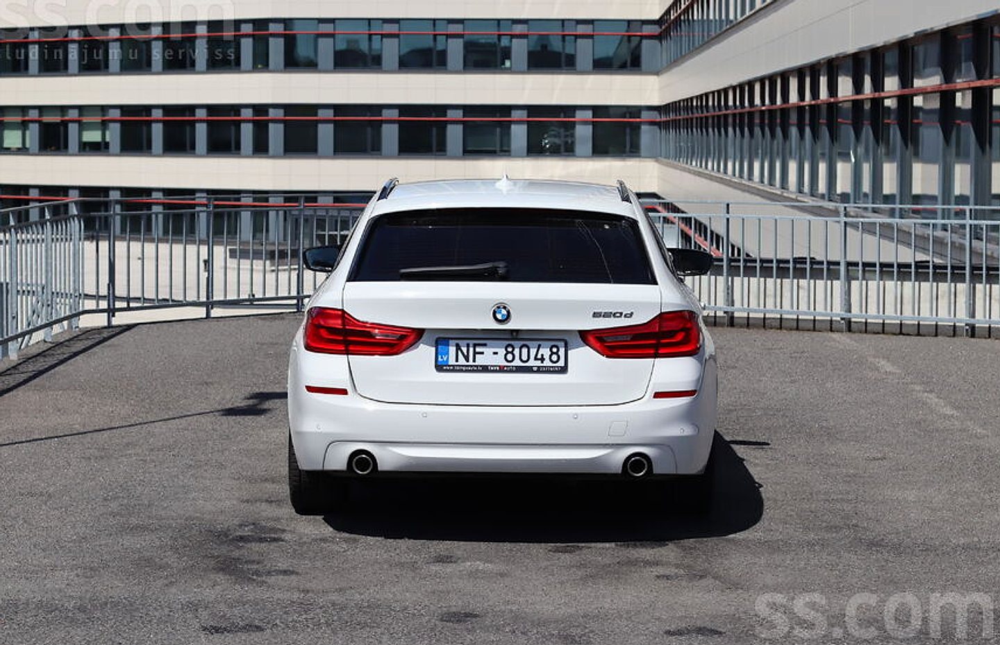 BMW 520 — foto 5