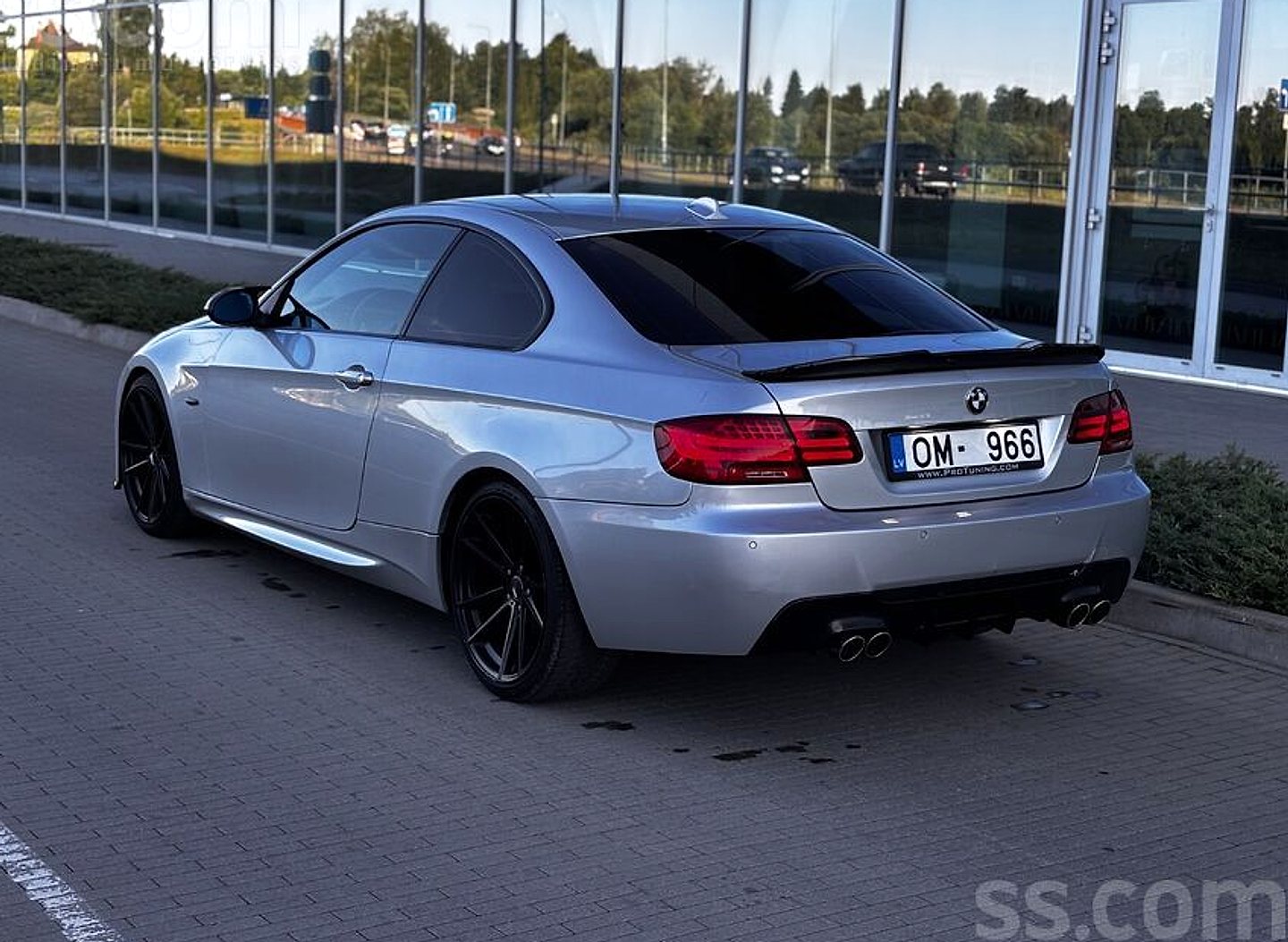 BMW 330 — foto 4