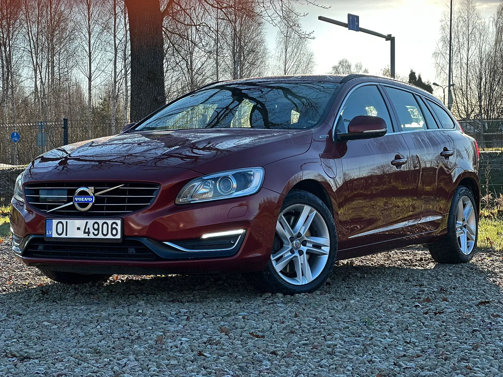 Volvo V60, 2015. gads