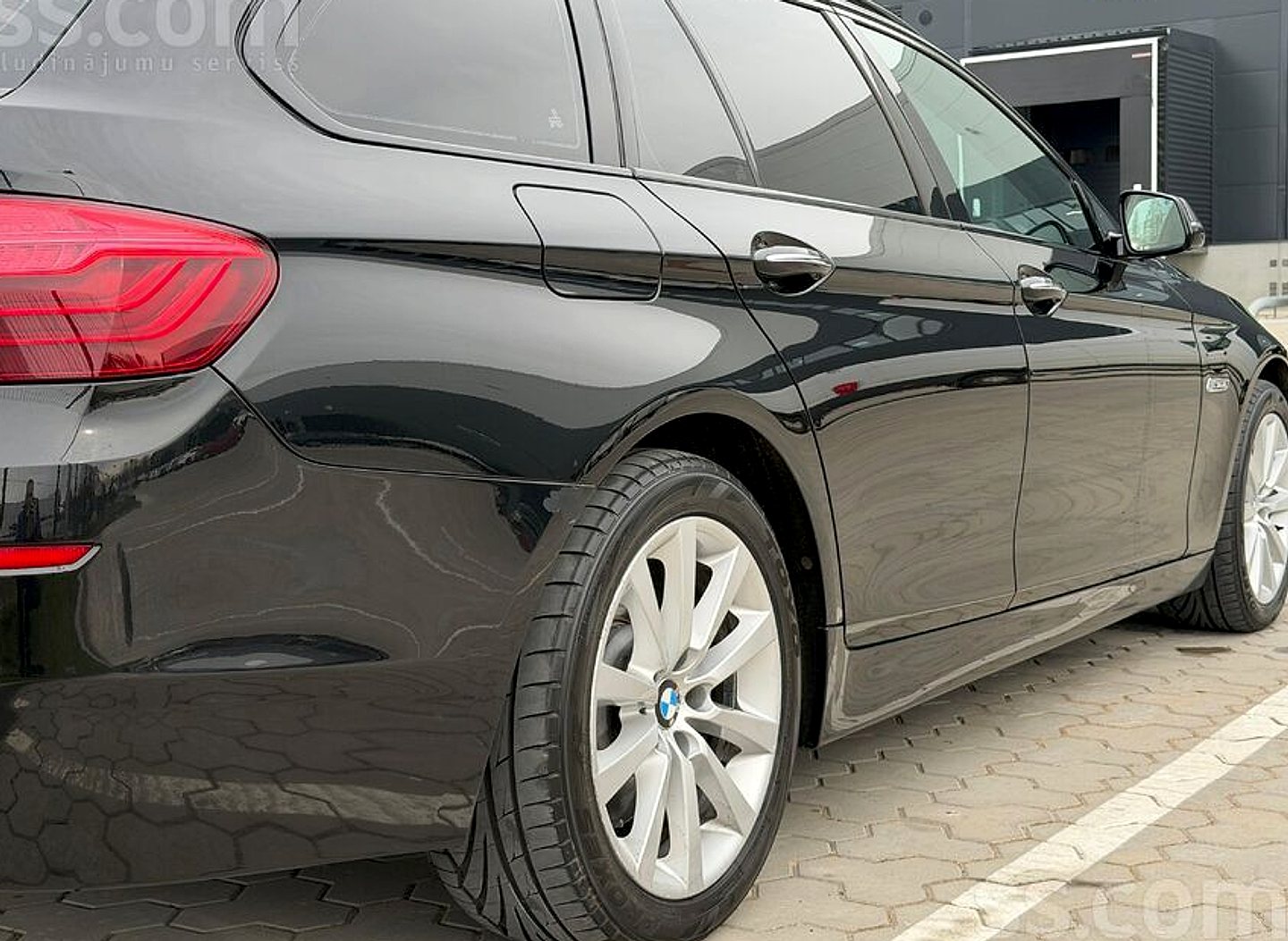 BMW 530 — foto 5