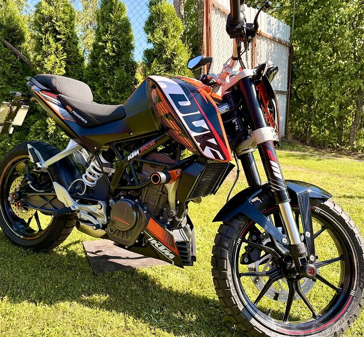 KTM Duke 125, 2012. gads