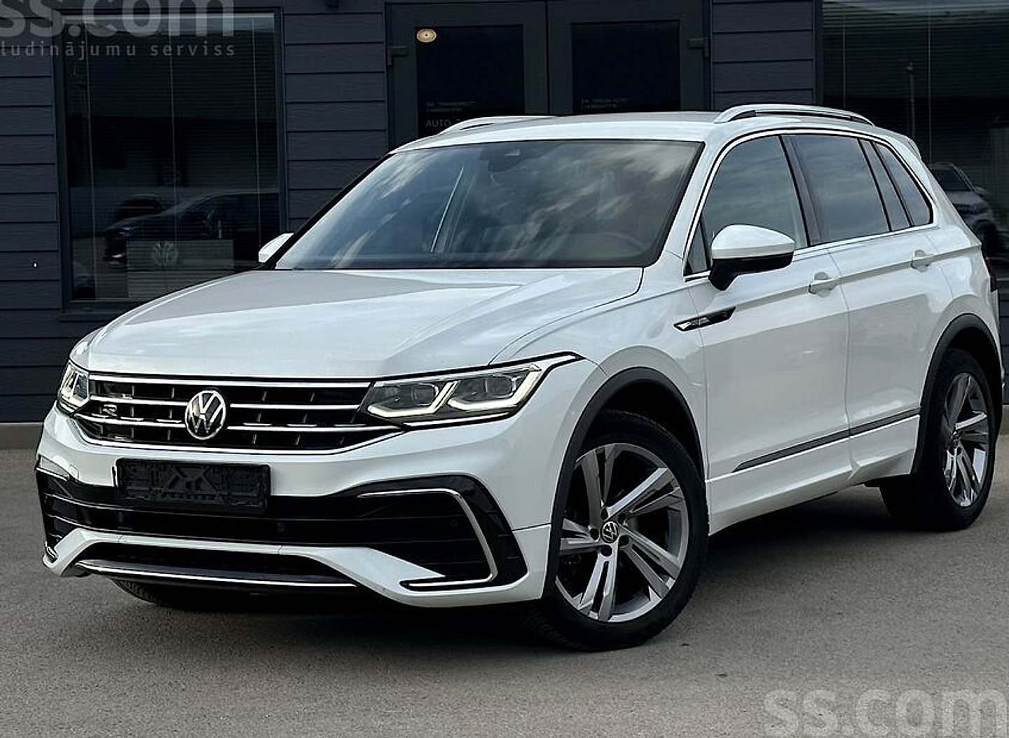 Volkswagen Tiguan — foto 3