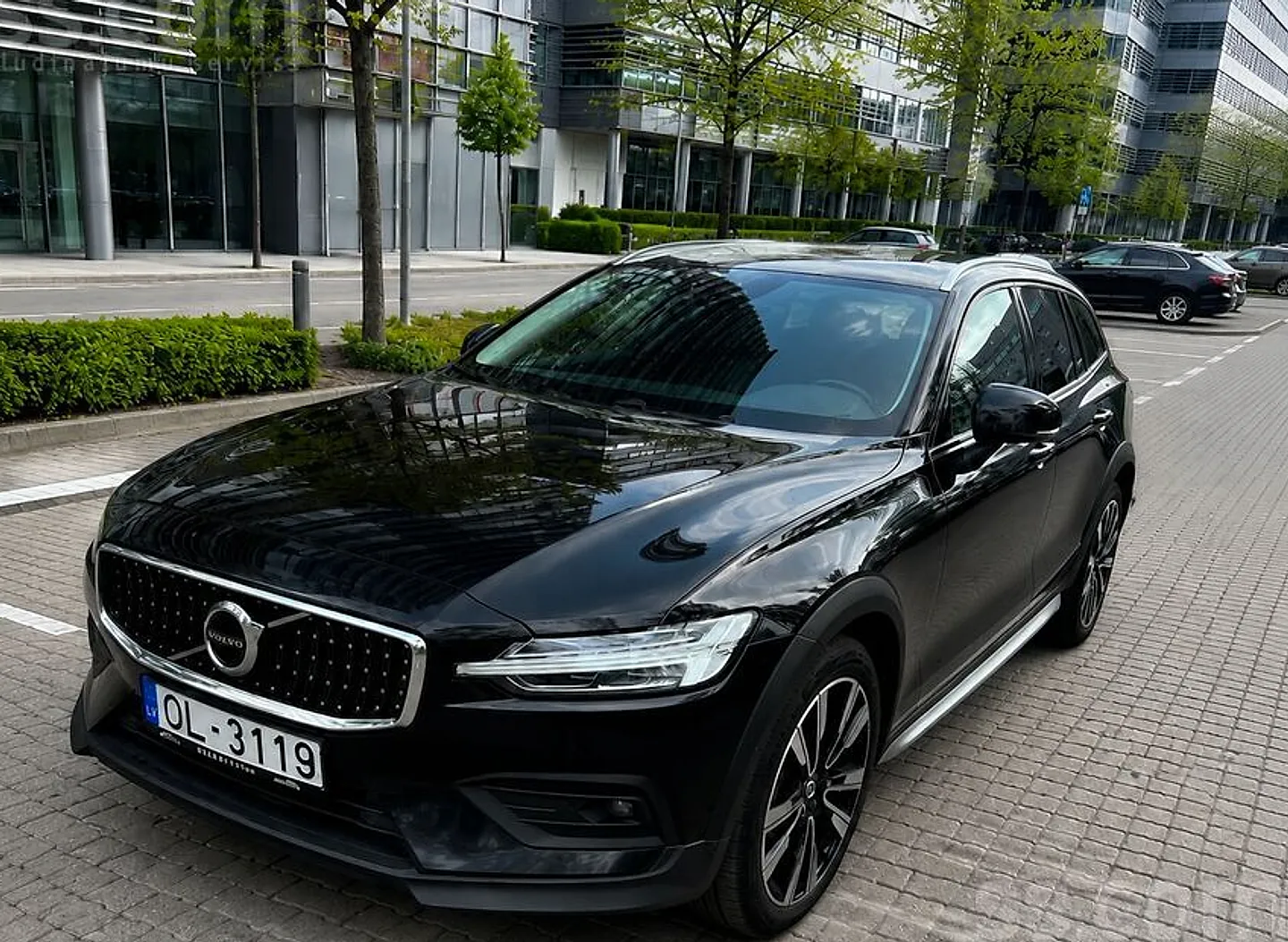 Volvo V60, 2021. gads