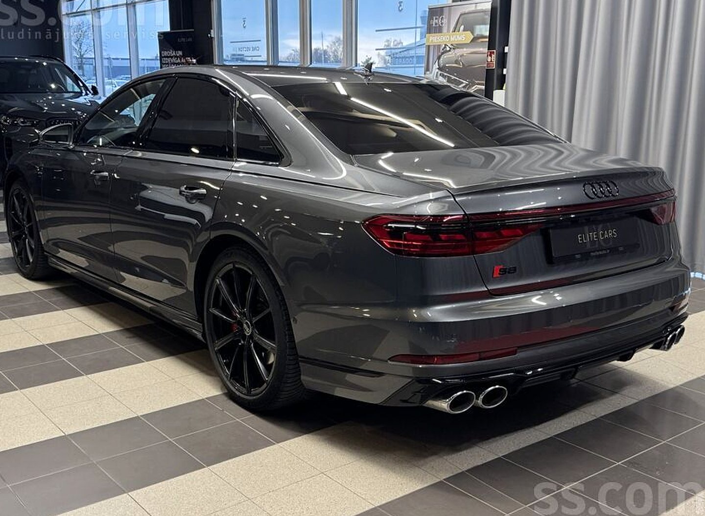Audi S8 — foto 6