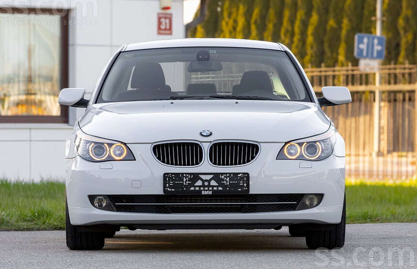 BMW 525 — foto 2