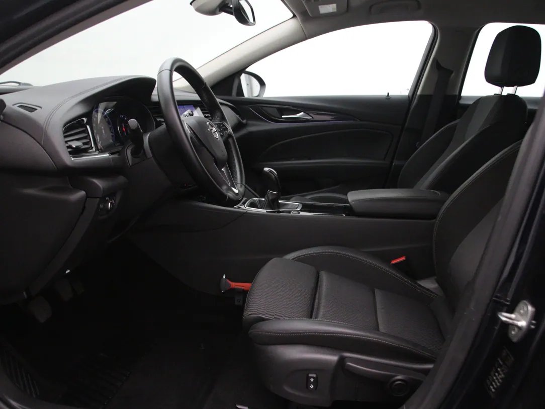 Opel Insignia — foto 5
