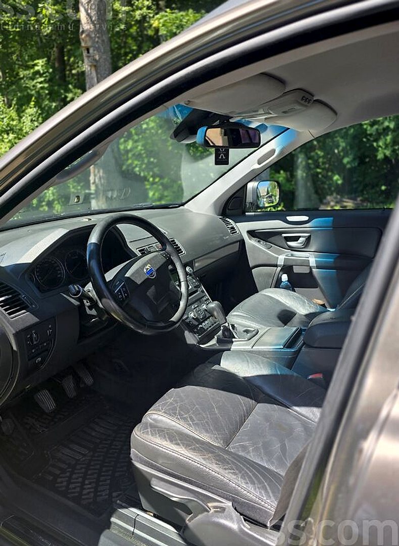 Volvo XC 90 — foto 5