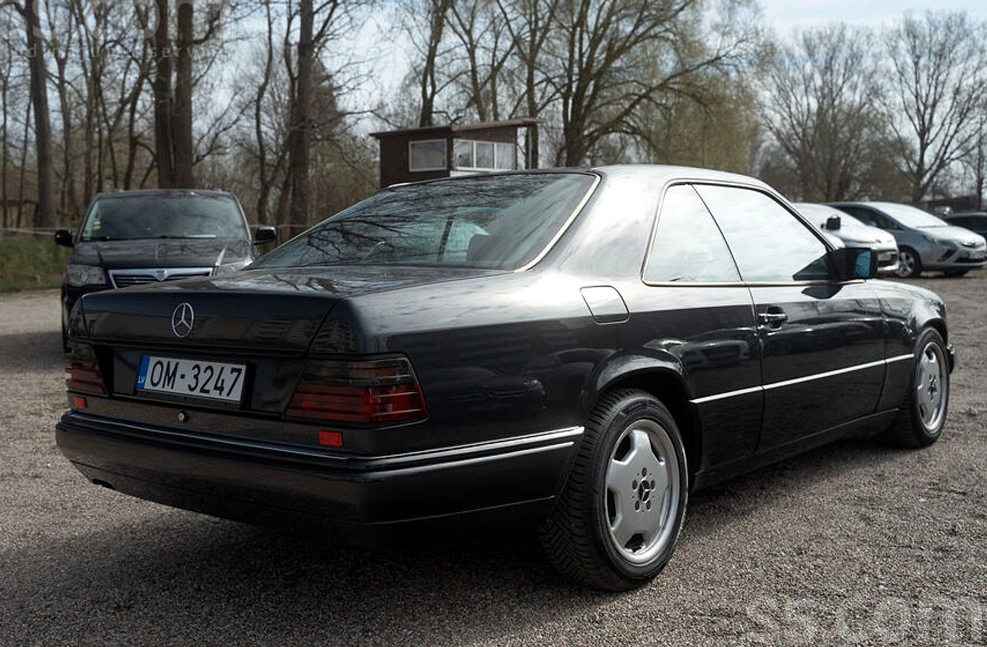 Mercedes-Benz E230 — foto 5