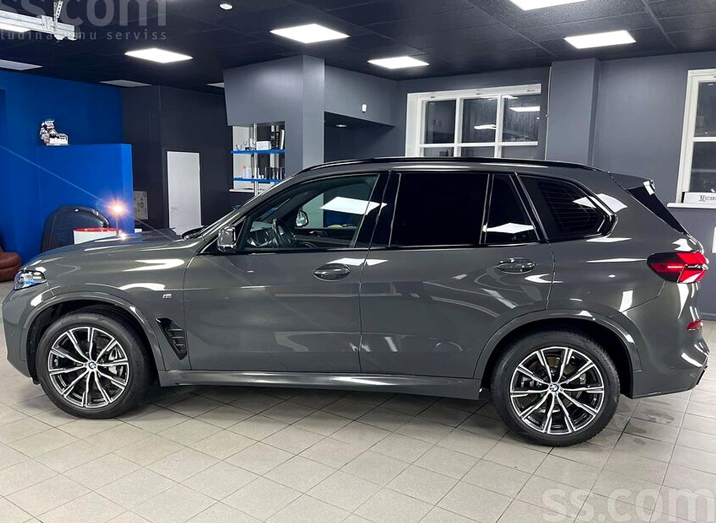 BMW X5 — foto 4