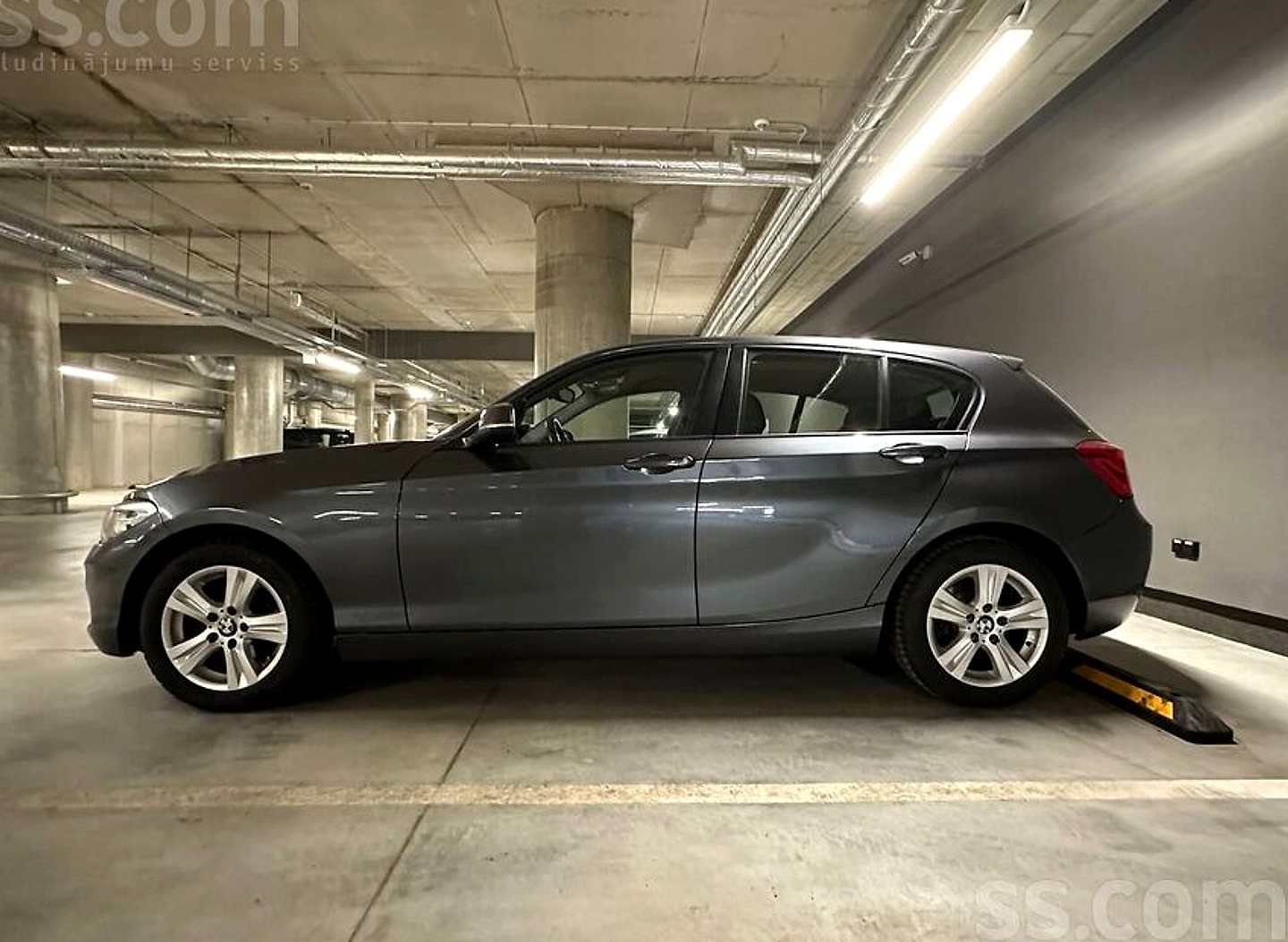 BMW 118 — foto 2