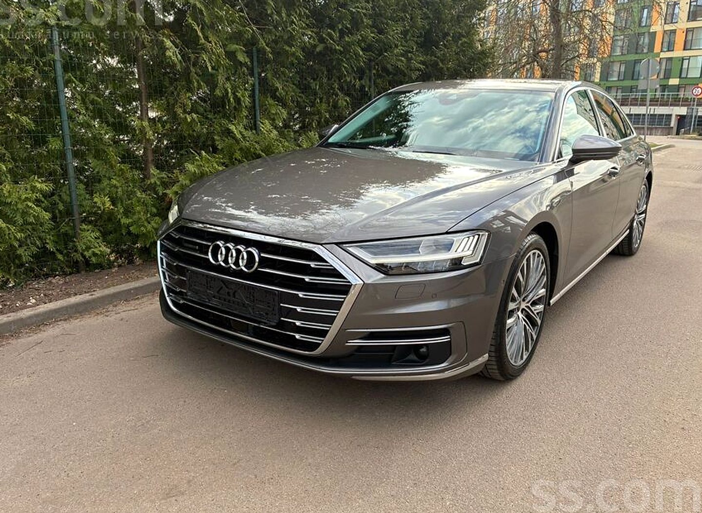 Audi A8 — foto 2