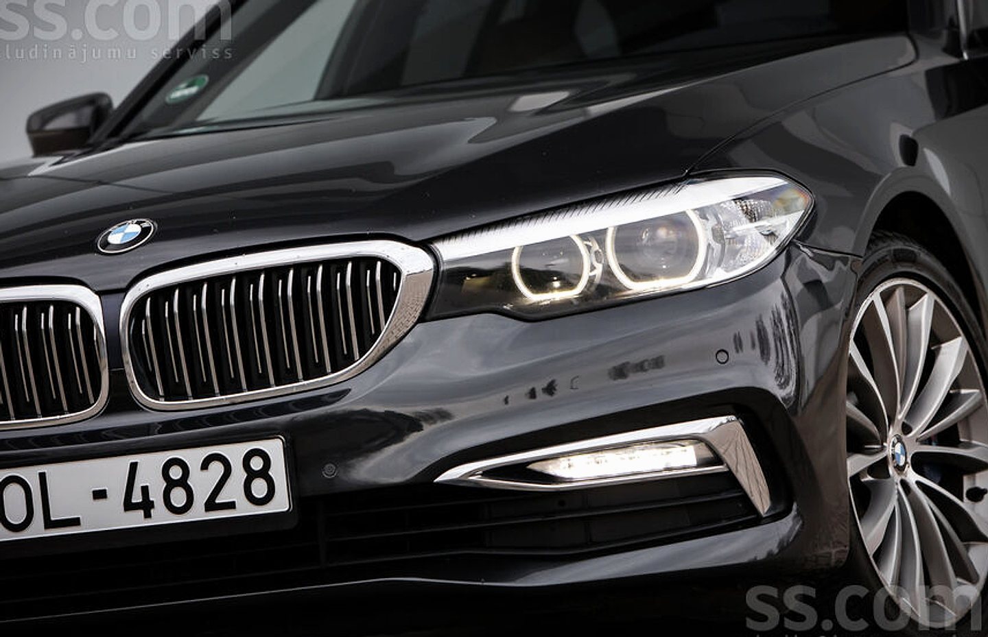 BMW 530 — foto 4