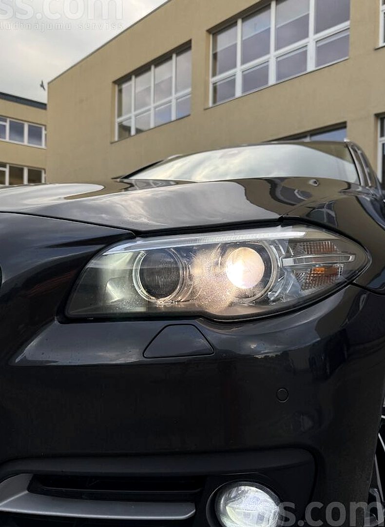 BMW 520 — foto 3