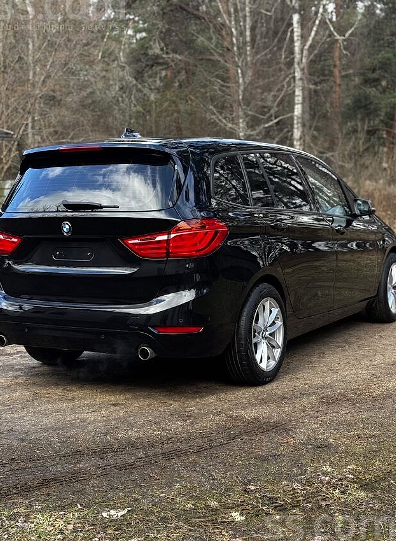 BMW 220 — foto 5