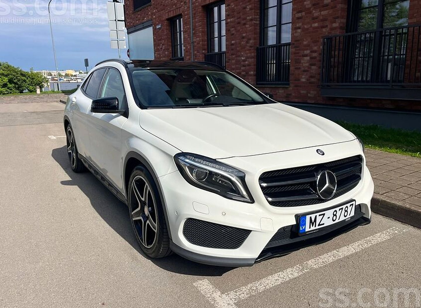 Mercedes-Benz GLA250 — foto 4
