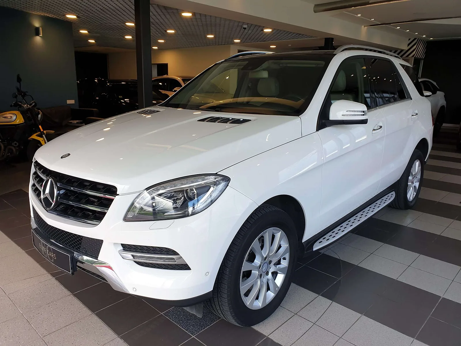 Mercedes-Benz ML 350D, 2015. gads