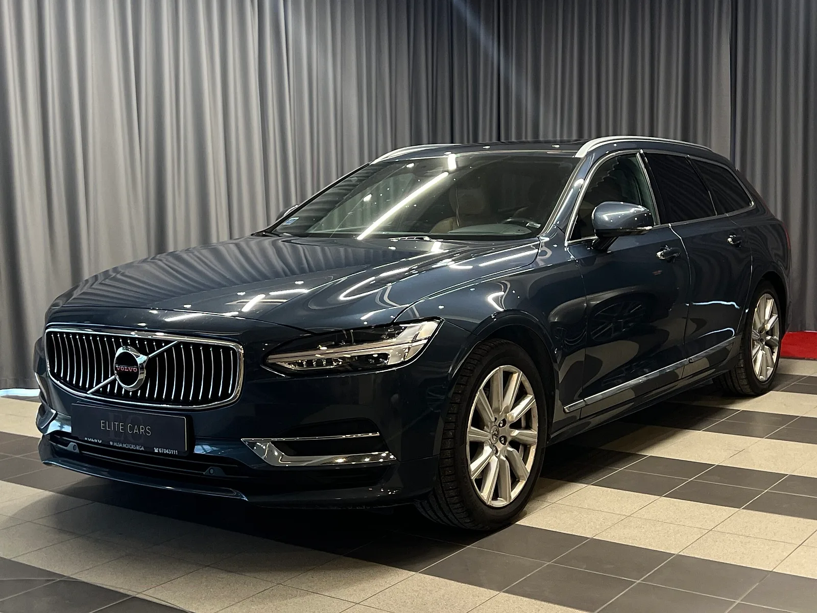 Volvo V90, 2019. gads