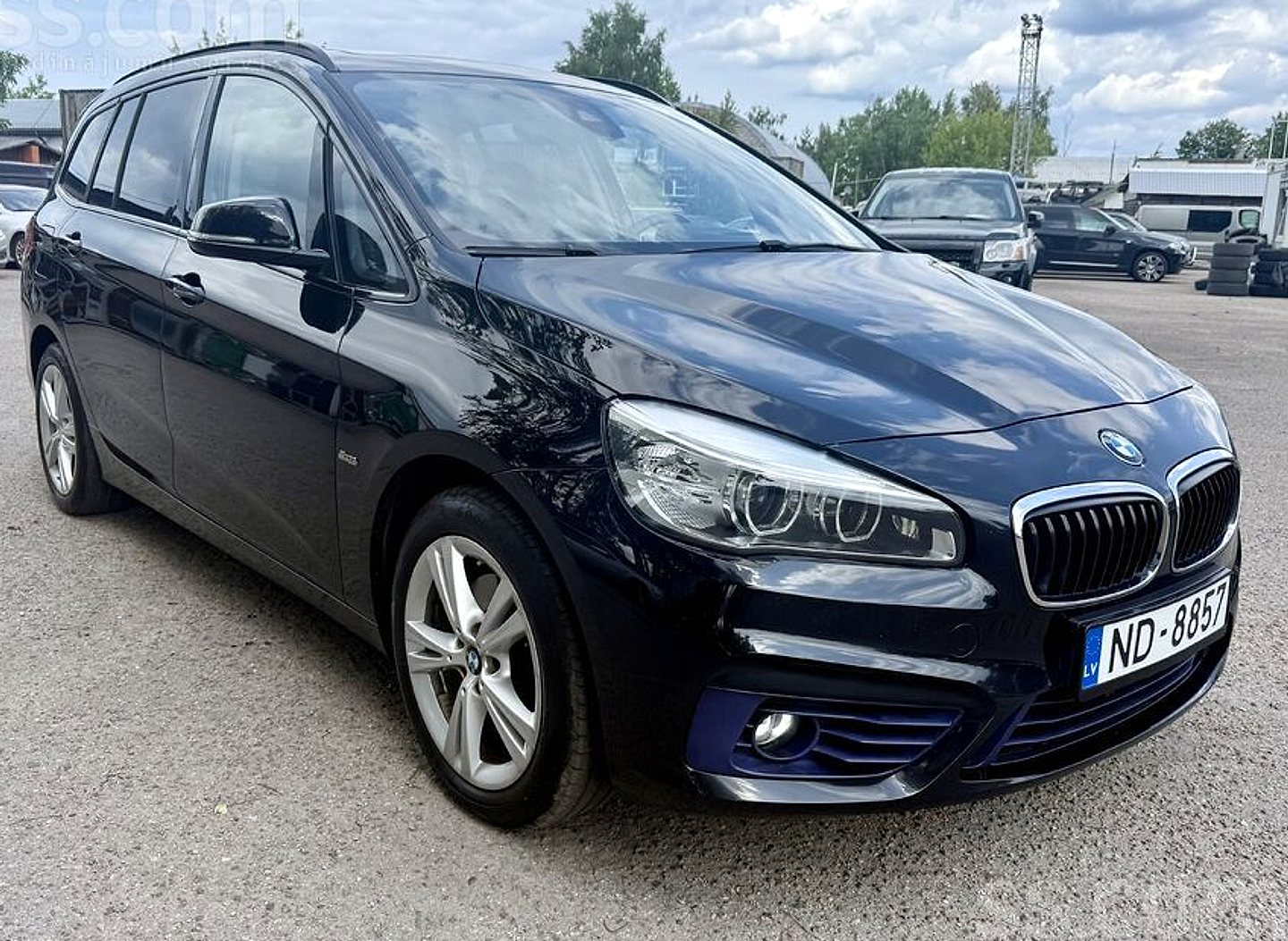 BMW 218 — foto 6