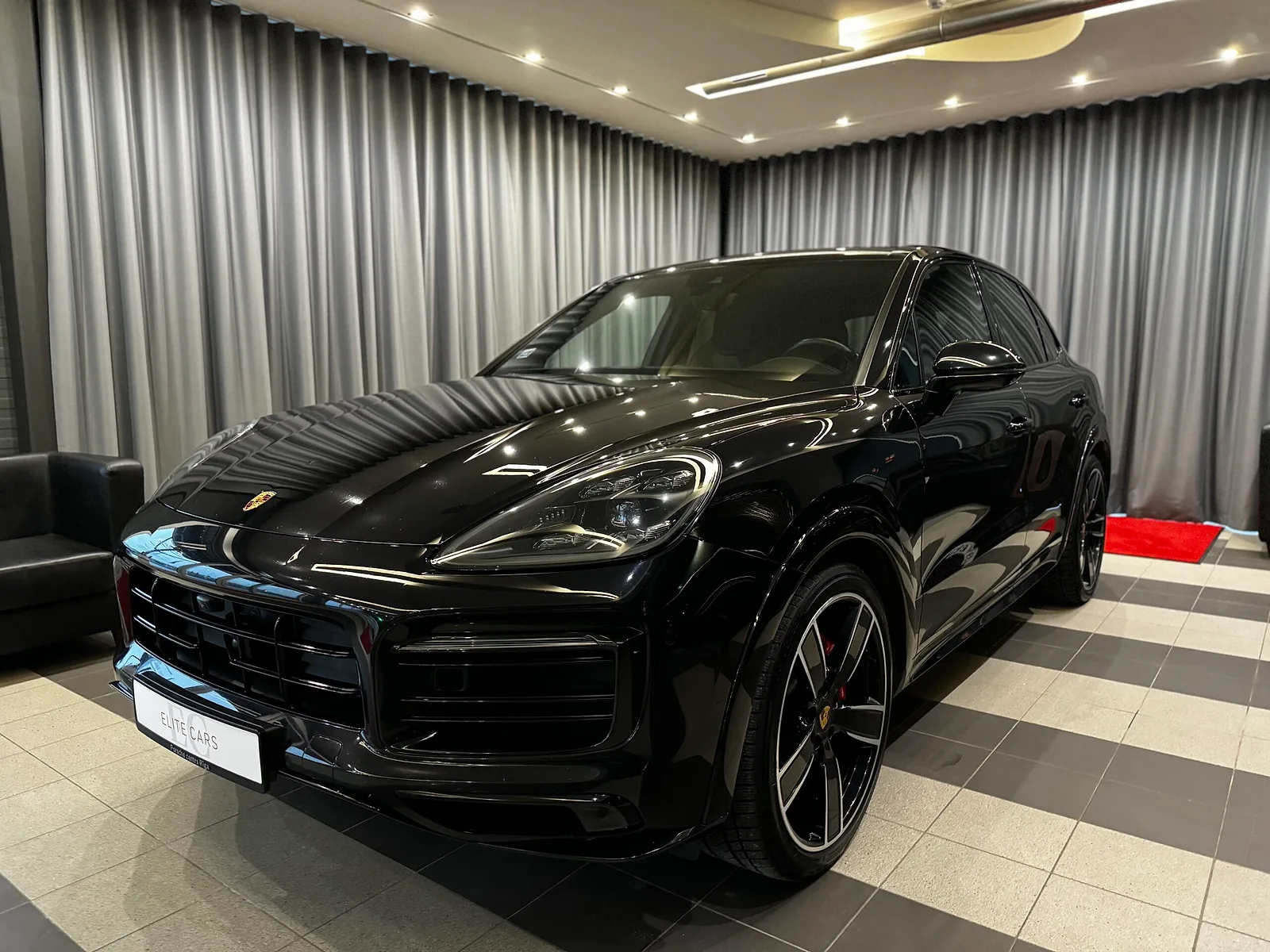 Porsche Cayenne GTS, 2021. gads