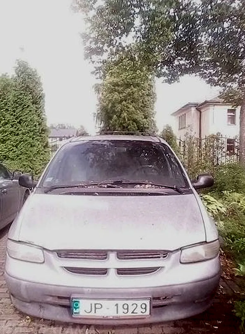 Chrysler Grand, 2001. gads