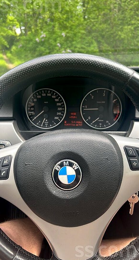 BMW 320 — foto 6