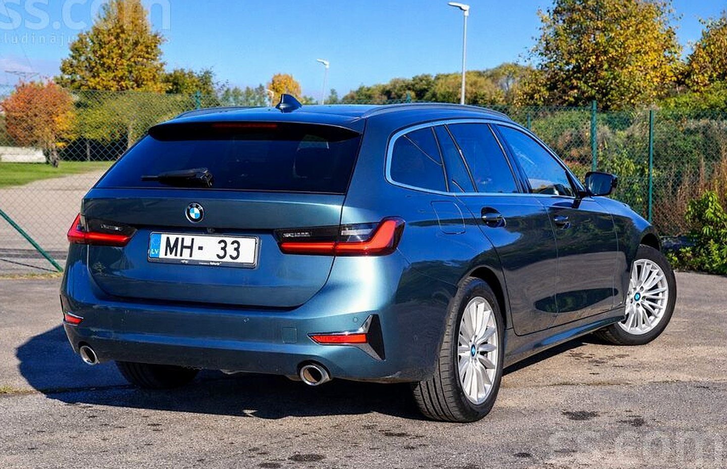 BMW 320 — foto 2