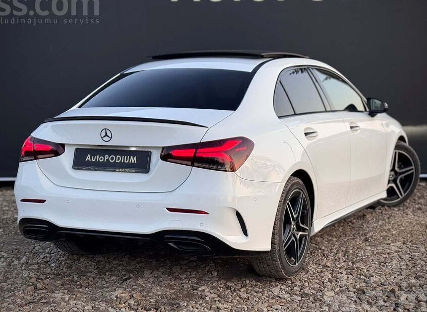 Mercedes-Benz A180 — foto 6
